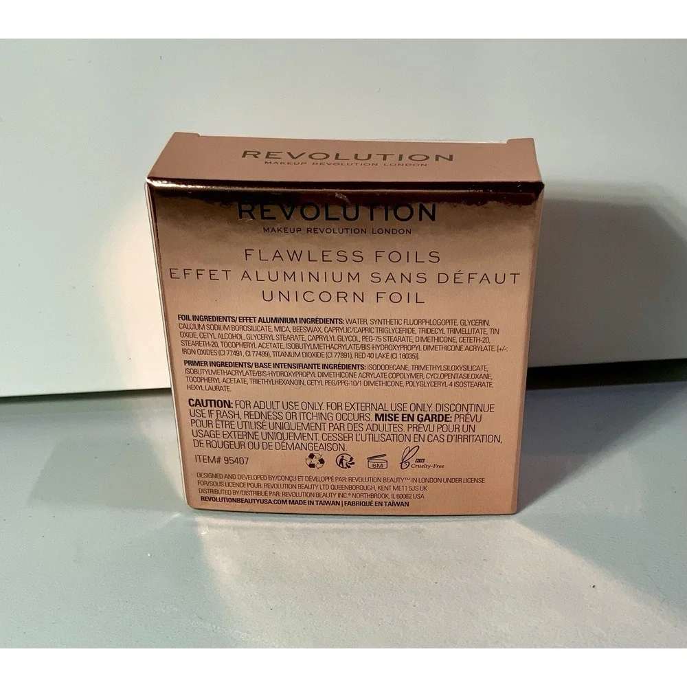 Lot 2‎ Makeup Revolution Flawless Foils Eyeshadow # Rose Gold &Unicorn Foil